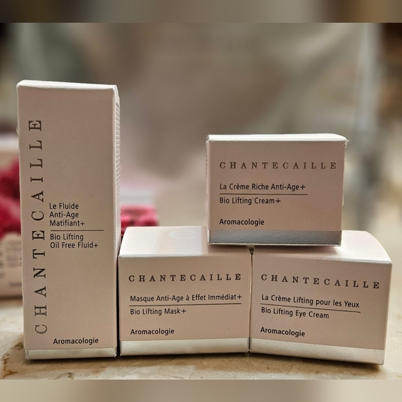 Chantecaille Skincare 7 Piece Luxe Sample Set - Picture 3 of 3